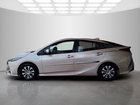 Used 2022 Toyota Prius Prime Limited FWD image 8