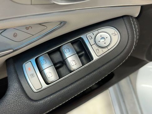 Used 2016 Mercedes-Benz C 300 4MATIC Sedan image 12