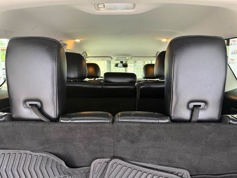 Used 2020 Nissan Pathfinder SL AWD/4WD image 39
