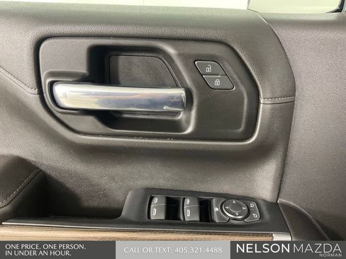 Used 2022 Chevrolet Silverado 1500 LT AWD/4WD image 18