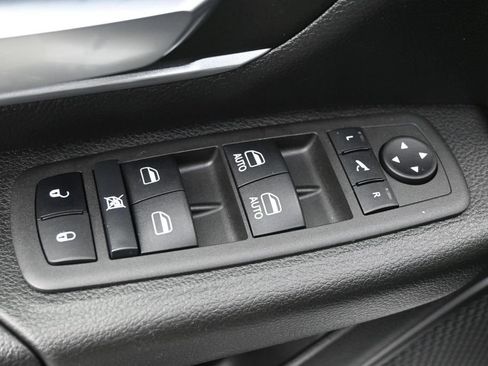 Used 2022 RAM 1500 Big Horn AWD/4WD image 4