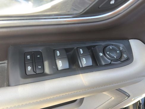 Used 2023 Chevrolet Tahoe LT AWD/4WD image 20