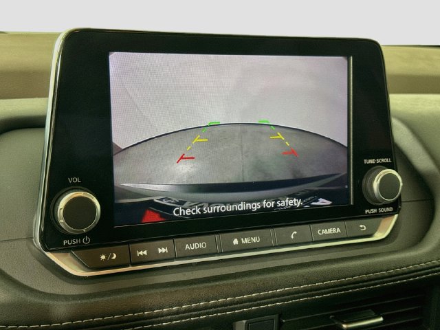 Used 2023 Nissan Rogue S FWD image 13