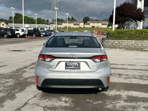 Used 2026 Toyota Corolla LE FWD image 4