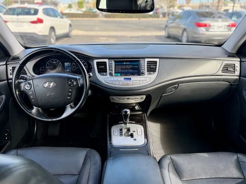 Used 2012 Hyundai Genesis 3.8 w/ Premium Pkg image 14