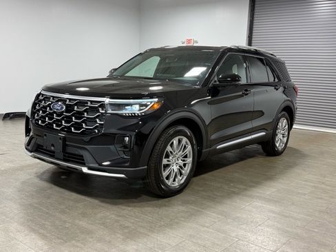 New 2026 Ford Explorer Platinum image 8