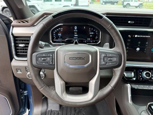 Used 2025 GMC Sierra 1500 Denali AWD/4WD image 15