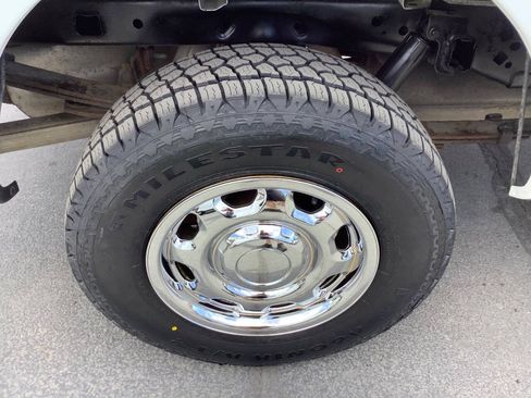 Used 2014 Ford F150 XL w/ Equipment Group 101A Mid AWD/4WD image 32
