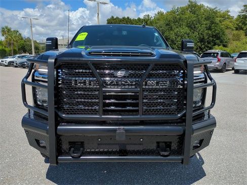Used 2023 Chevrolet Silverado 2500 LTZ image 9