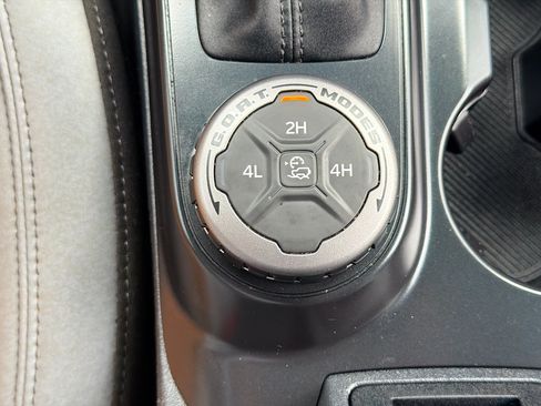 Used 2024 Ford Bronco Big Bend AWD/4WD image 29