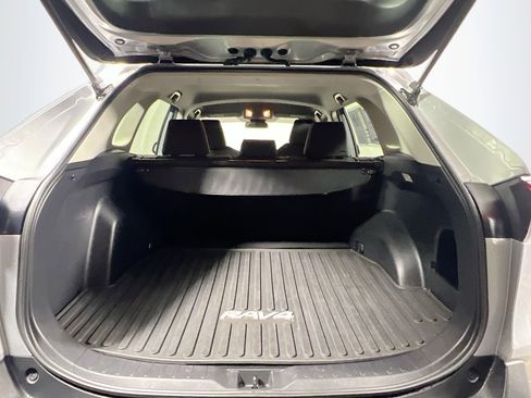 Used 2020 Toyota RAV4 LE w/ All Weather Liner Package image 33