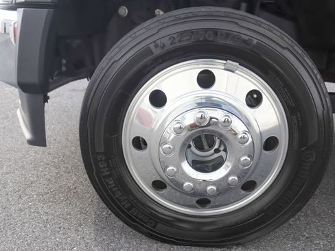 Used 2023 Ford F550 4x4 Regular Cab Super Duty image 26