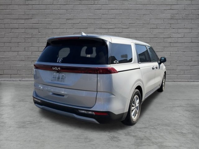 Used 2022 Kia Carnival LX FWD image 4