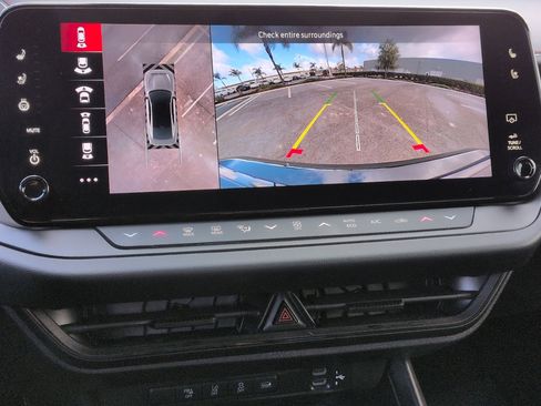 Used 2025 Dodge Charger Scat Pack w/ Track Pack image 25