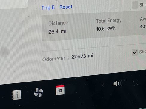 Used 2023 Tesla Model Y Long Range image 26