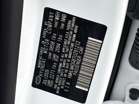 New 2026 Hyundai Elantra SEL Sport FWD image 30