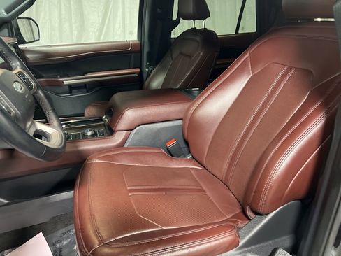 Used 2024 Ford Expedition Max Limited image 22