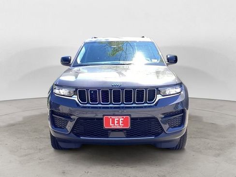 Certified 2023 Jeep Grand Cherokee Laredo X AWD/4WD image 8