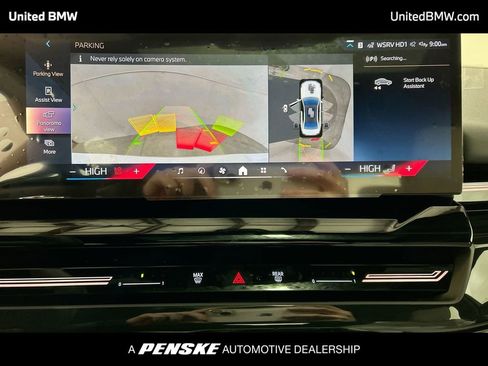 Used 2025 BMW 530i w/ Premium Package image 17