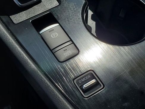 Certified 2023 Nissan Rogue SV image 22