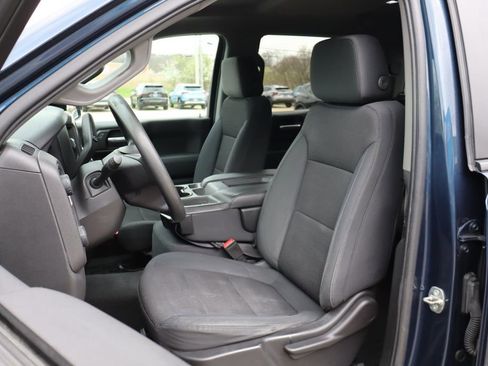 Used 2020 Chevrolet Silverado 1500 Custom Trail Boss w/ Custom Convenience Package image 12