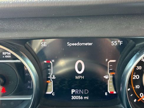 Used 2023 Jeep Wrangler Unlimited Sahara w/ Cold Weather Group AWD/4WD image 18
