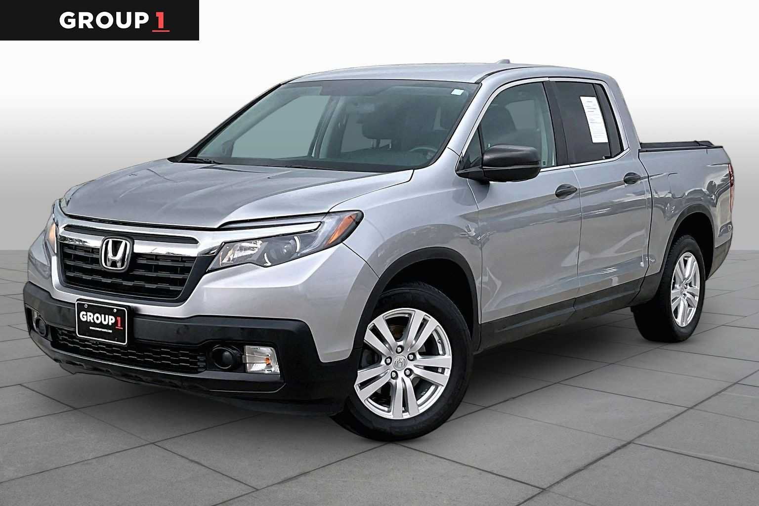 Used 2017 Honda Ridgeline RT image 1