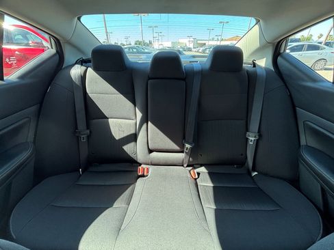 Used 2025 Nissan Altima 2.5 SV FWD image 39