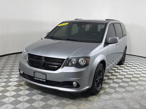 Used 2020 Dodge Grand Caravan SE FWD image 6