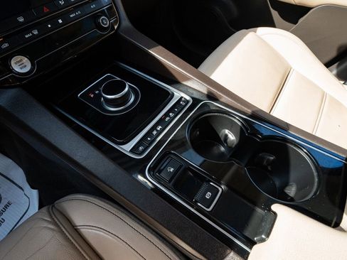 Used 2017 Jaguar F-PACE Prestige AWD/4WD image 20