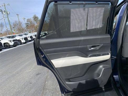 Used 2024 Toyota Grand Highlander MAX Limited image 15