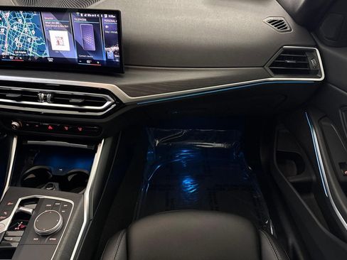 Used 2023 BMW 330i Sedan w/ Convenience Package image 28