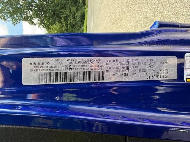Used 2019 Jeep Wrangler Unlimited Sahara w/ LED Lighting Group AWD/4WD image 27