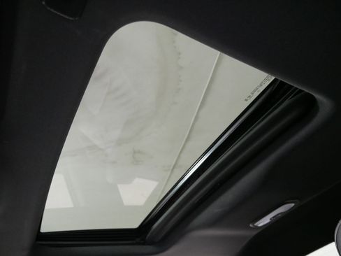 Used 2024 Chevrolet Colorado LT w/ LT Convenience Package III image 31