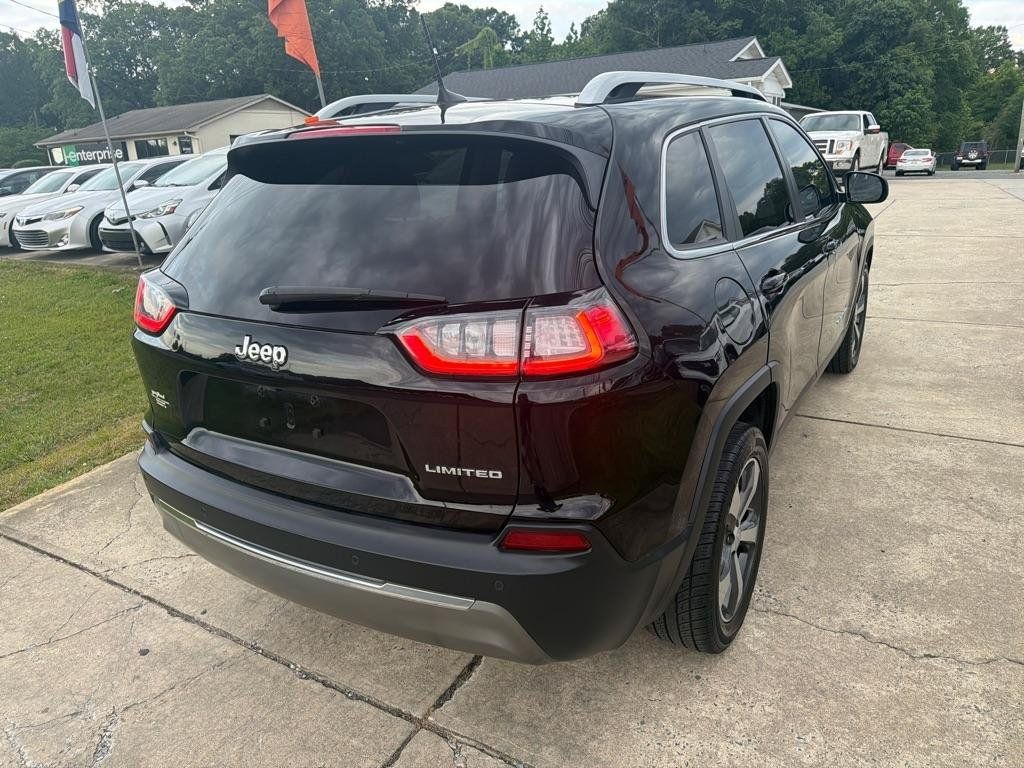 Used 2019 Jeep Cherokee Limited FWD image 12