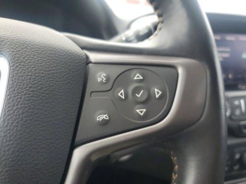 Used 2022 GMC Terrain AT4 image 23