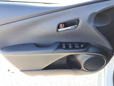 Used 2017 Toyota Prius Prime Plus image 13