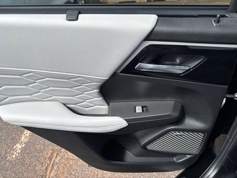 New 2026 Mitsubishi Outlander SEL FWD image 36