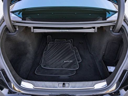 Used 2023 Mercedes-Benz S 500 4MATIC w/ AMG Line image 33