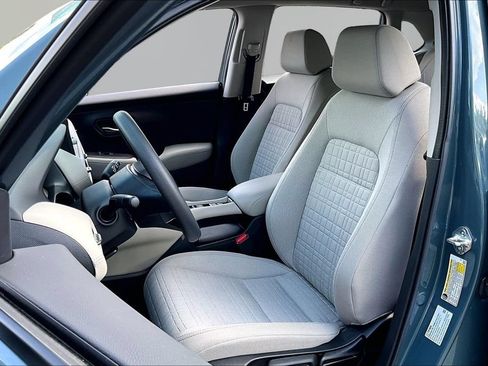 Certified 2026 Honda HR-V LX image 15