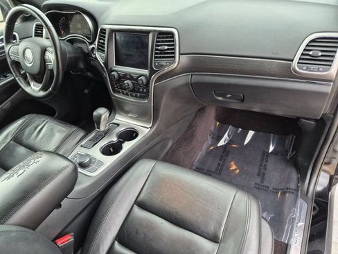 Used 2018 Jeep Grand Cherokee Limited AWD/4WD image 19
