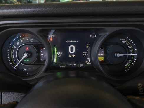Used 2024 Jeep Wrangler Unlimited AWD/4WD image 23