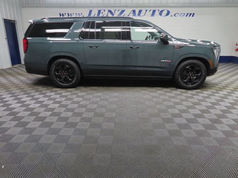 Used 2026 GMC Yukon XL AT4 Ultimate AWD/4WD image 2