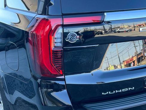 New 2026 GMC Yukon Denali image 10
