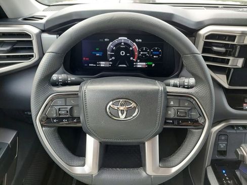 Certified 2024 Toyota Sequoia SR5 image 28