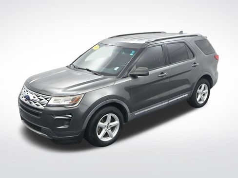 Used 2019 Ford Explorer XLT FWD image 22
