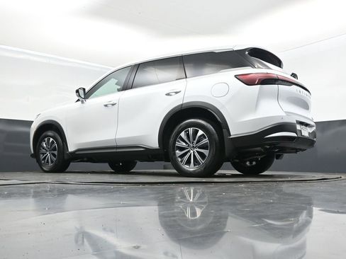 Used 2026 INFINITI QX60 Pure w/ Cargo Package FWD image 41