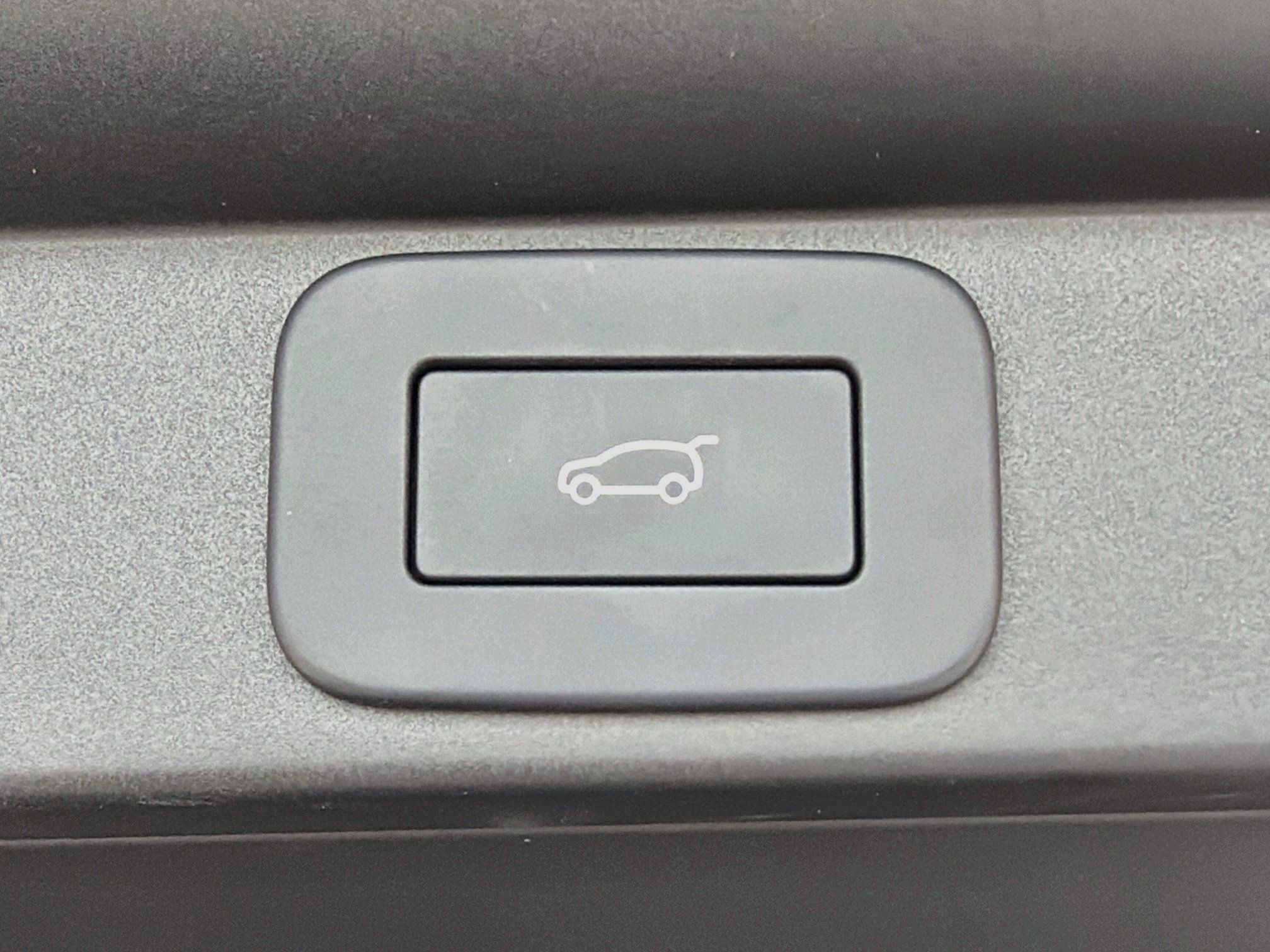 Used 2026 Land Rover Range Rover SE AWD/4WD image 14