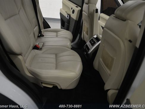 Used 2014 Land Rover Range Rover Sport HSE image 23