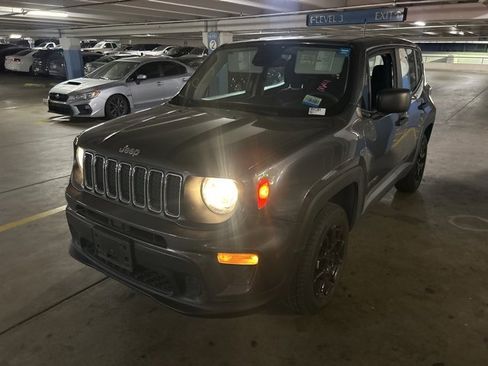 Used 2021 Jeep Renegade Sport image 4